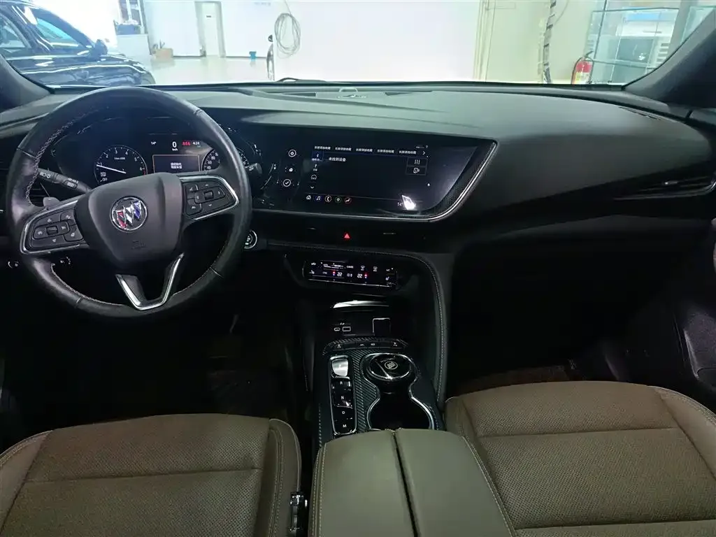 Buick Envision Plus — фото 9