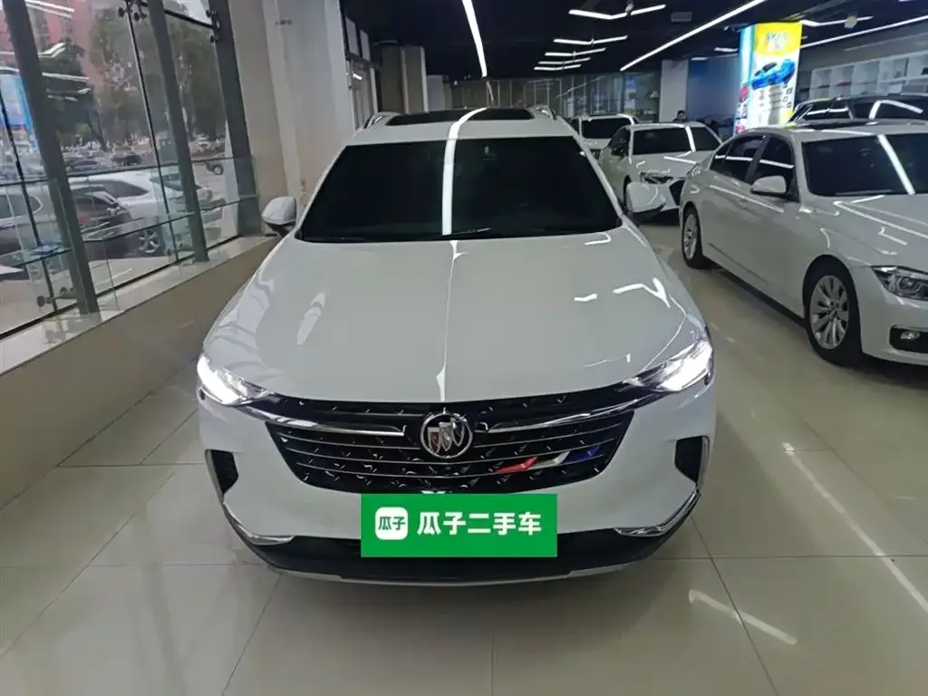 Buick Envision Plus — фото 7