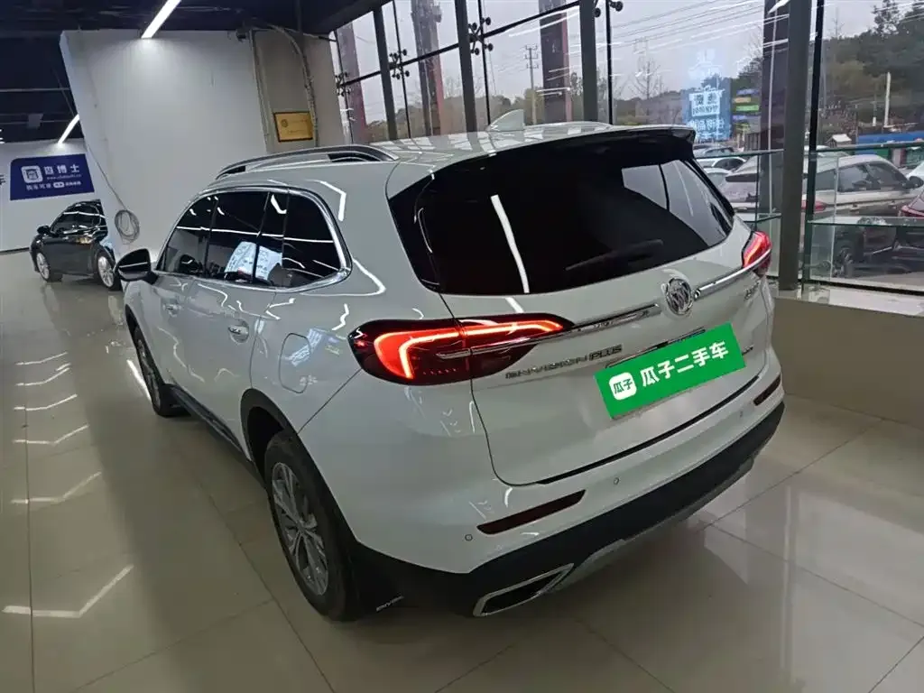 Buick Envision Plus — фото 2