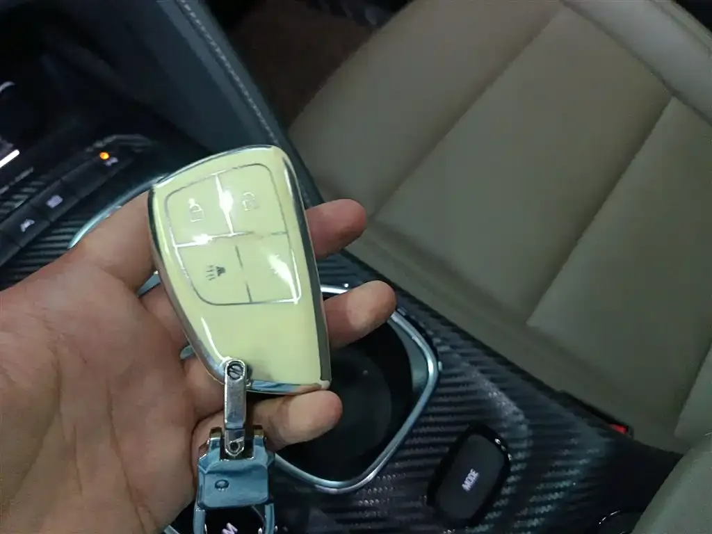 Buick Envision Plus — фото 10