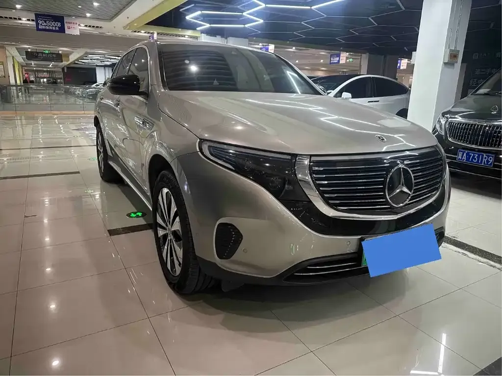 Mercedes-Benz EQC — фото 5
