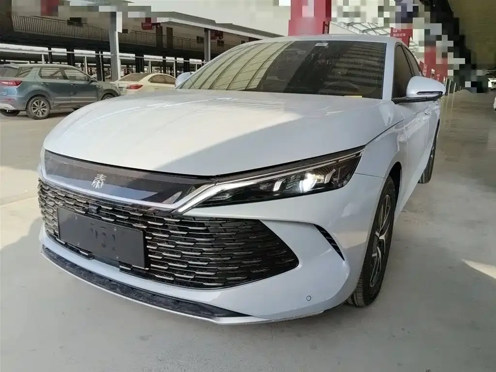BYD Qin L — фото 1