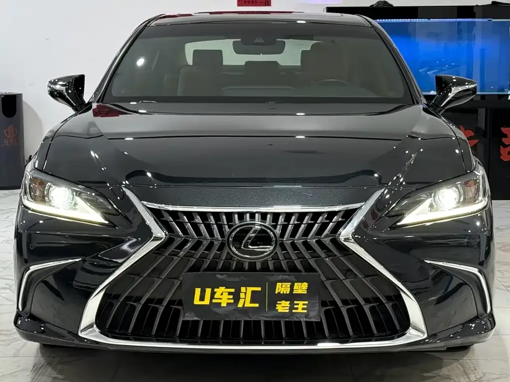Lexus ES — фото 4