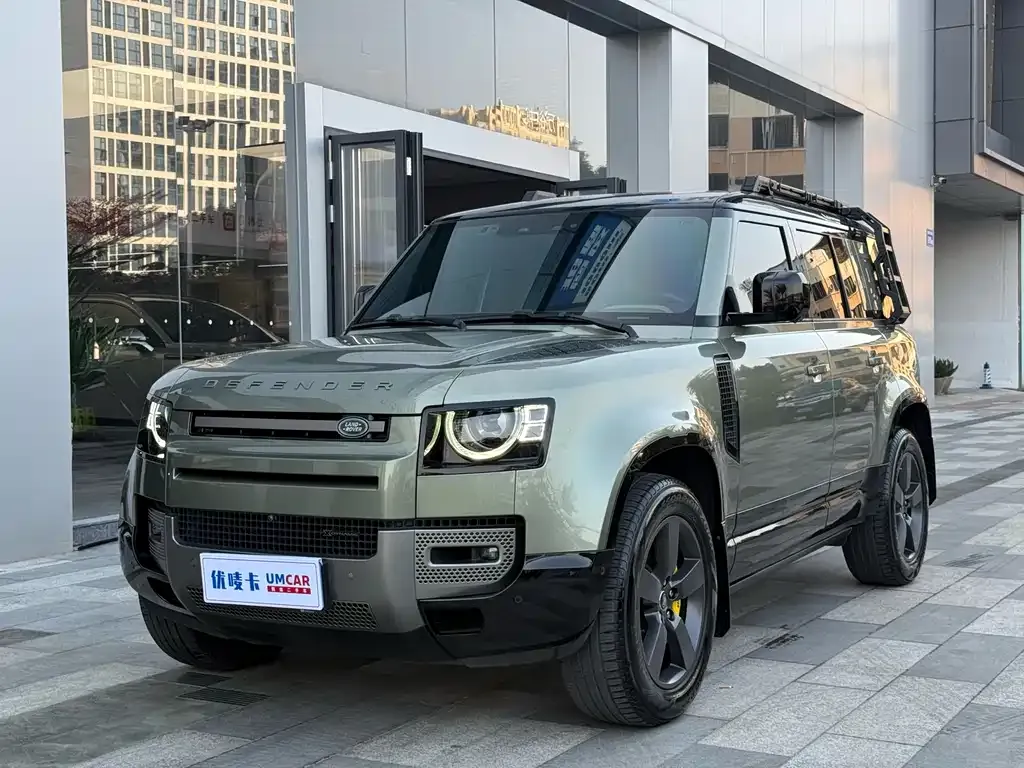 Land Rover Defender — фото 1