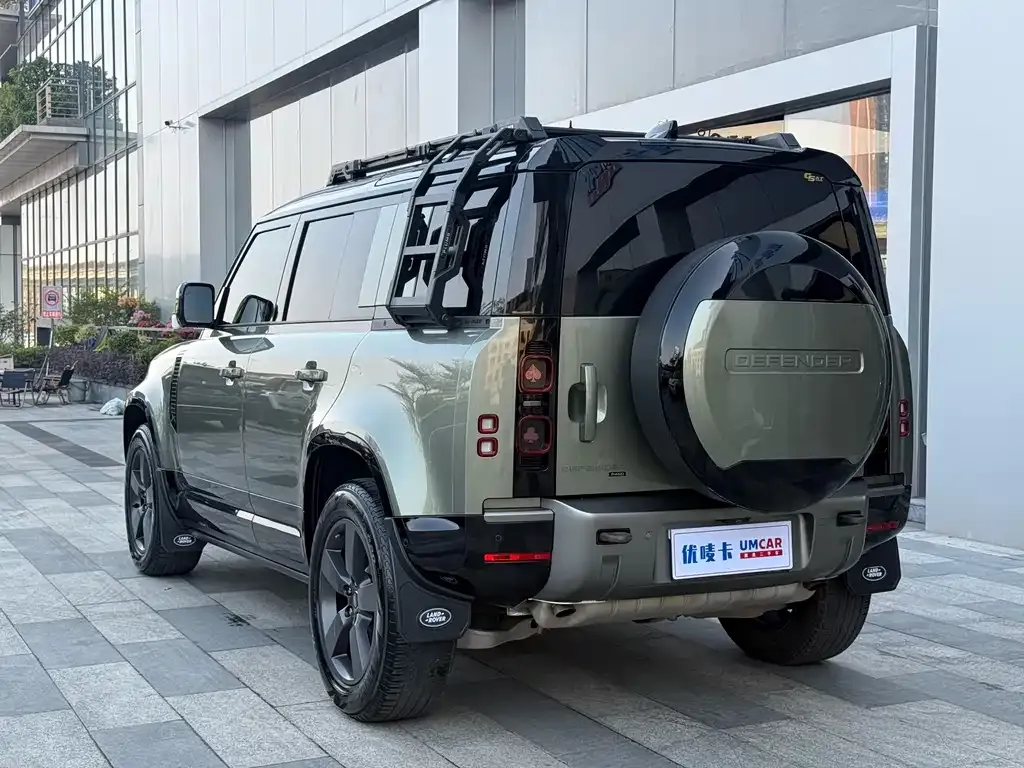 Land Rover Defender — фото 10