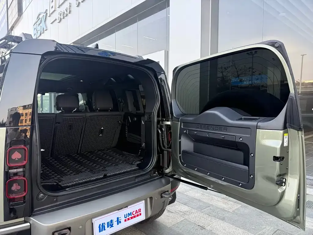Land Rover Defender — фото 7