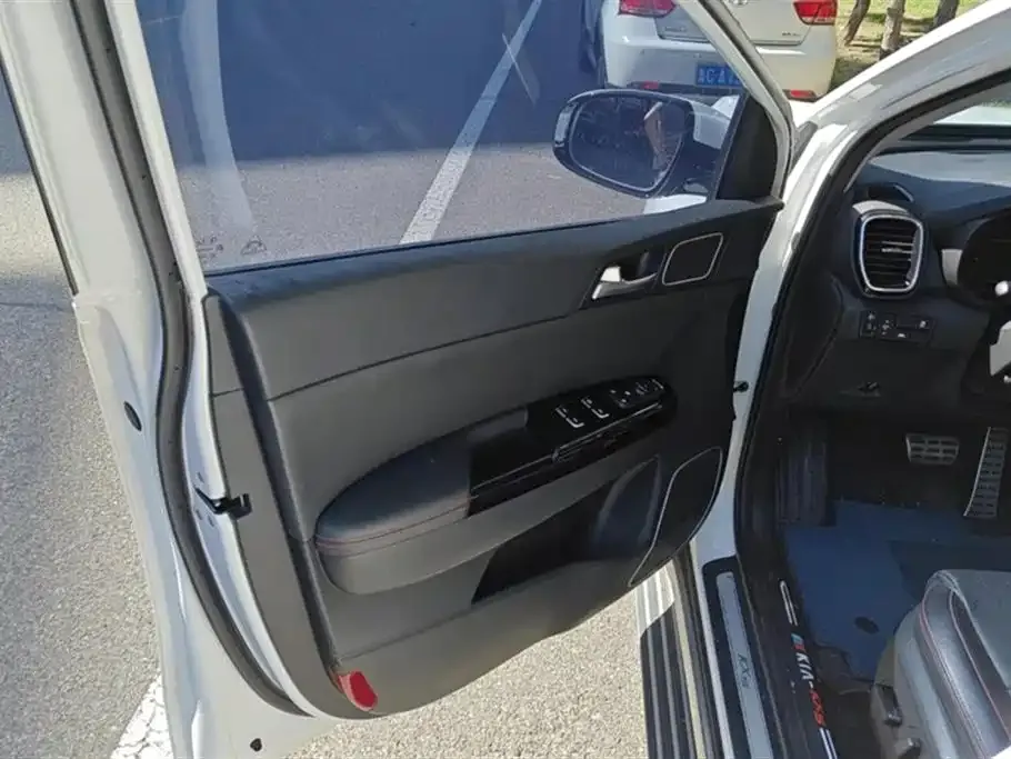 Kia KX5 — фото 8