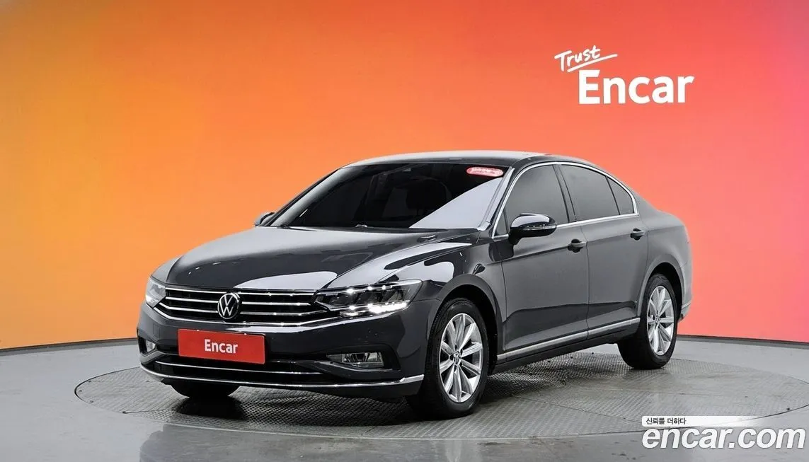 Volkswagen Passat — фото 1
