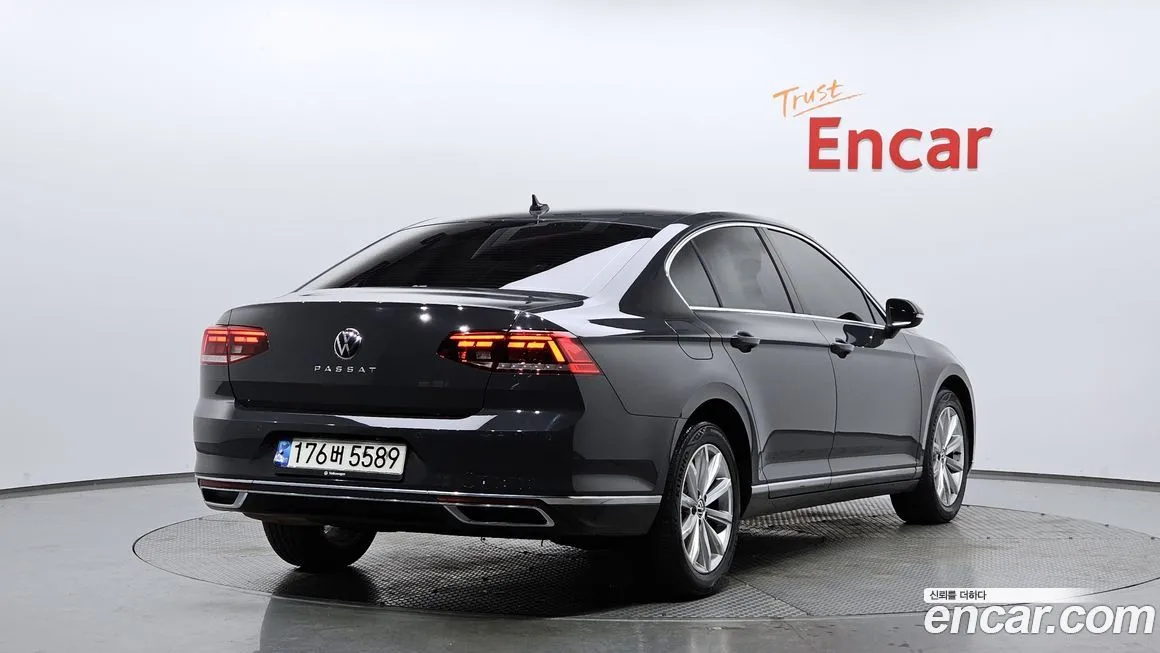 Volkswagen Passat — фото 7