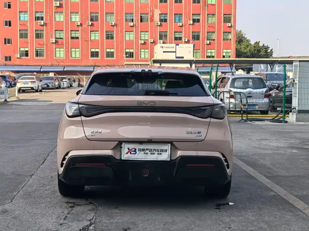 BYD Seal 06GT — фото 3
