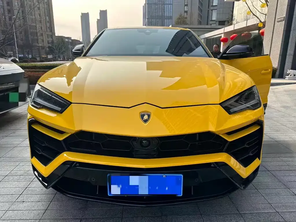 Lamborghini Urus — фото 5
