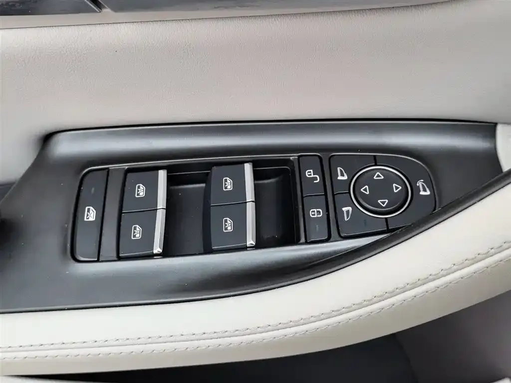 BYD PLUS New Energy — фото 10