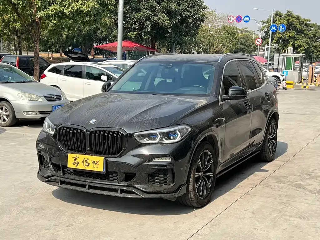 BMW X5 (Import) — фото 1