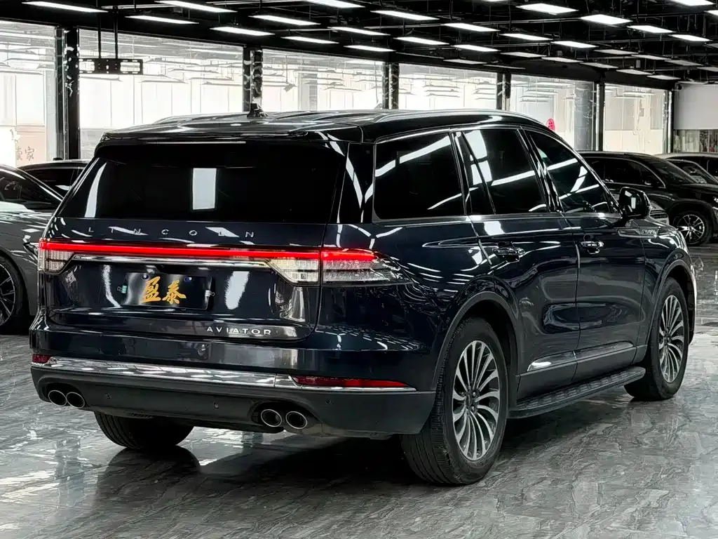Lincoln Aviator — фото 6