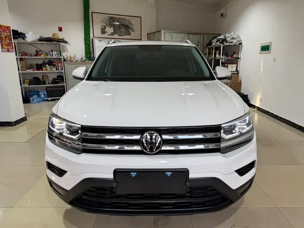 Volkswagen Tharu — фото 2