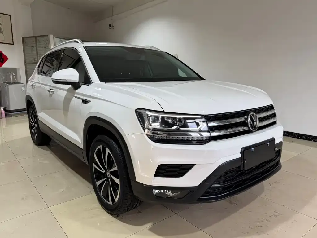 Volkswagen Tharu — фото 3
