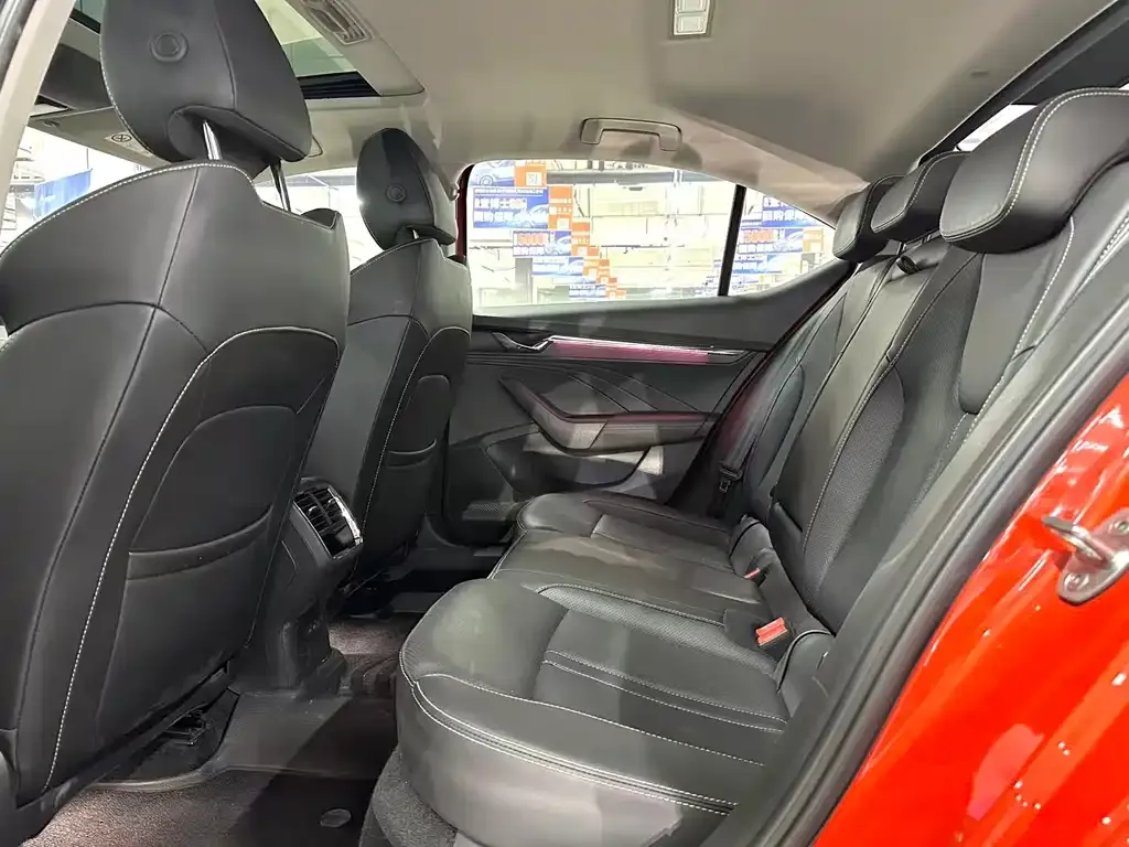 Skoda Octavia — фото 3