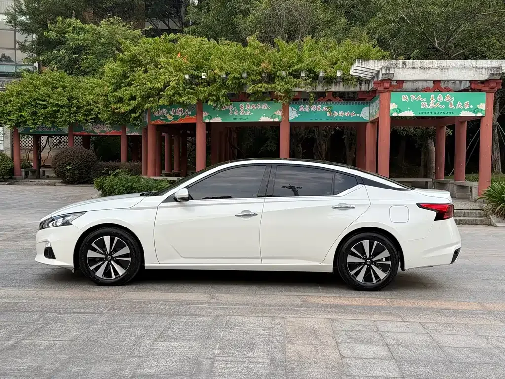 Nissan Teana — фото 8