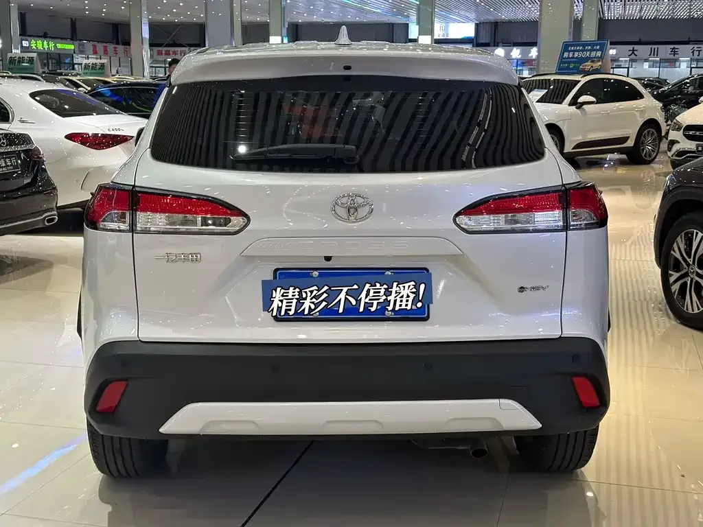 Toyota Corolla Cross — фото 4