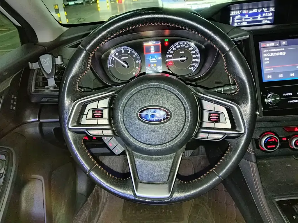 Subaru XV — фото 10