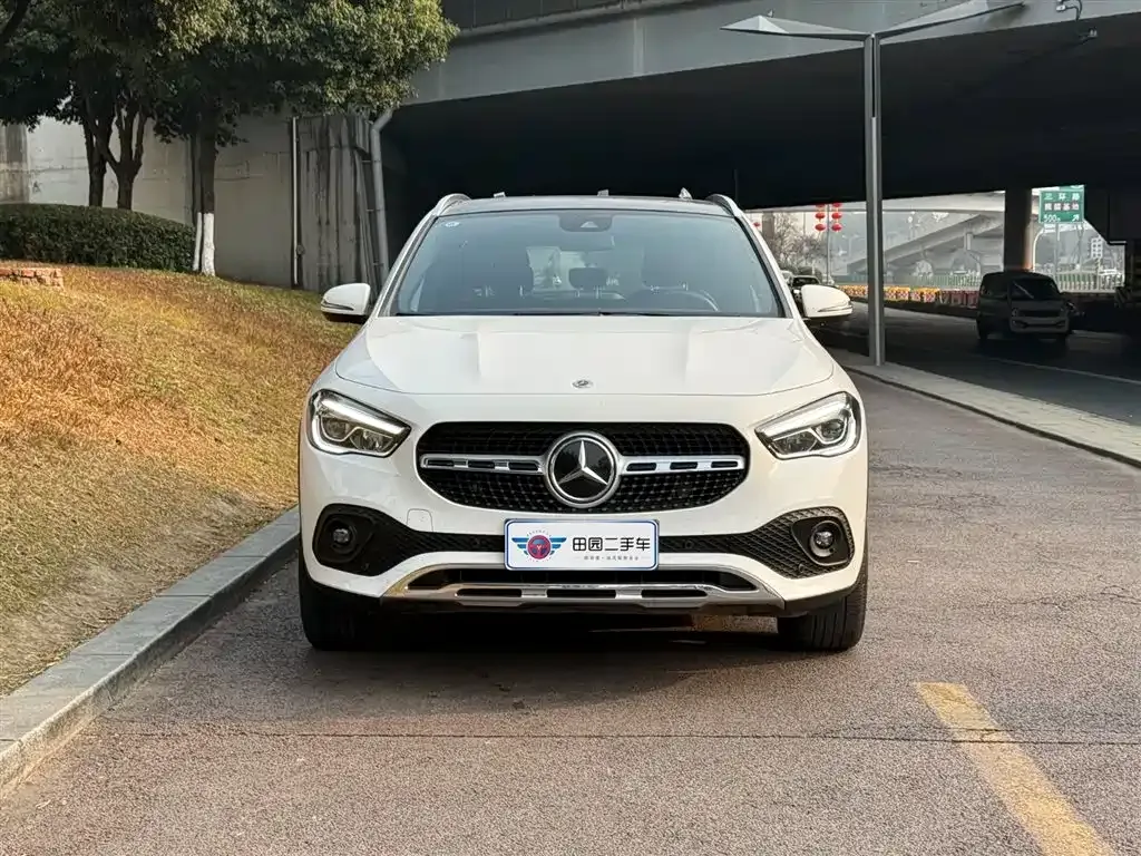 Mercedes-Benz GLA — фото 8