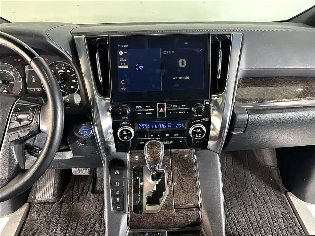 Toyota Vellfire — фото 10