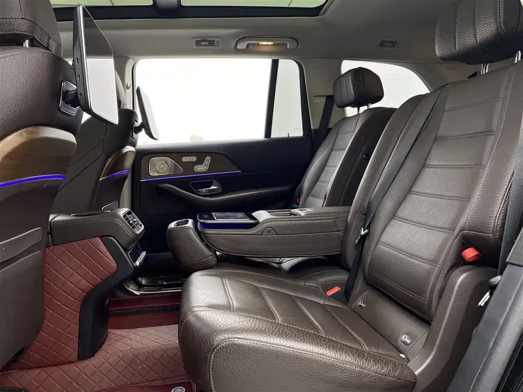Mercedes-Benz GLS — фото 10