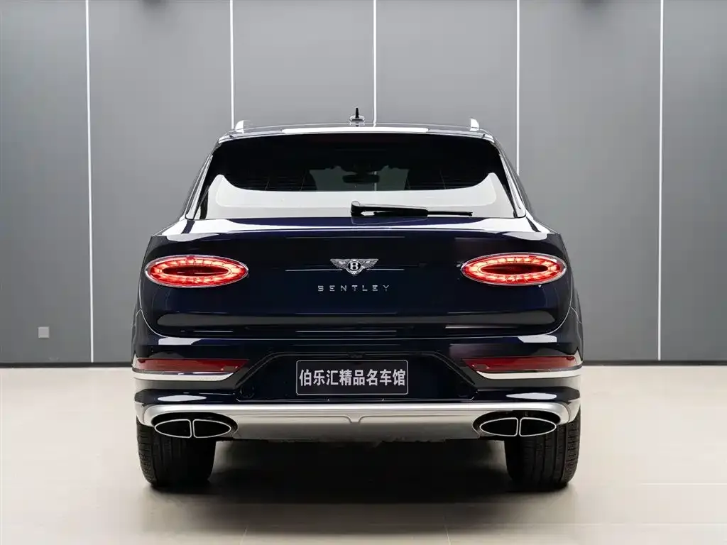 Bentley Bentayga — фото 10
