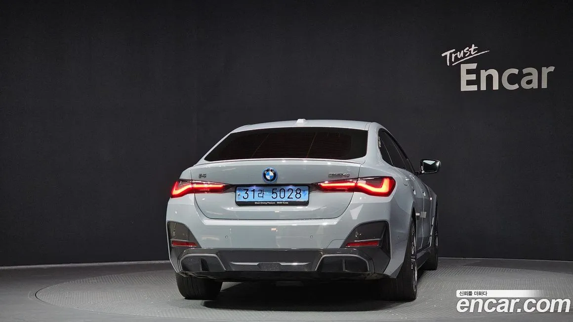 BMW i4 — фото 3