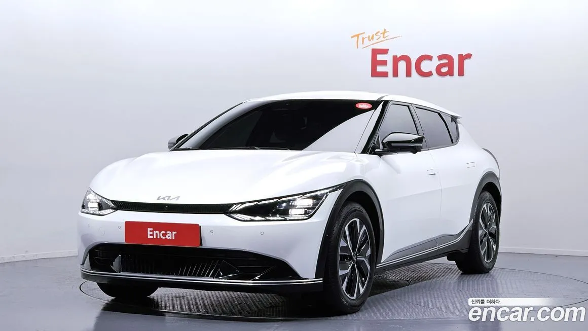 Kia EV6 — фото 1