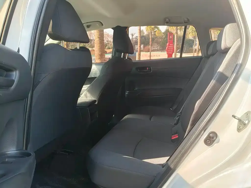 Toyota Corolla Cross — фото 3