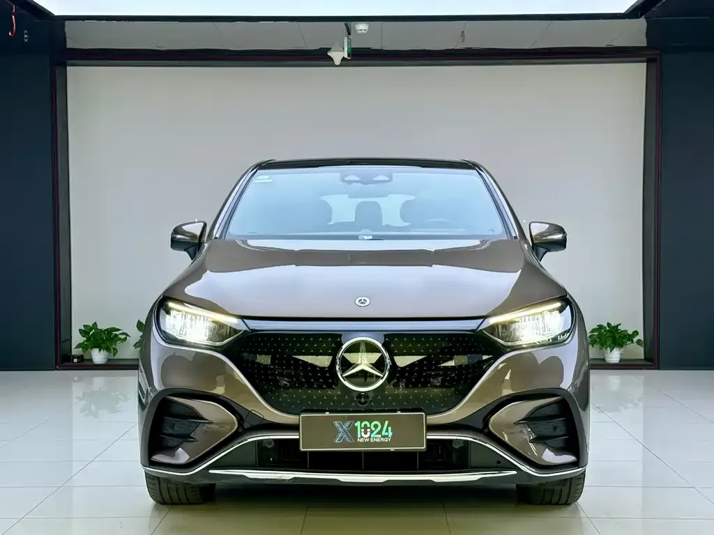Mercedes-Benz EQE SUV — фото 4