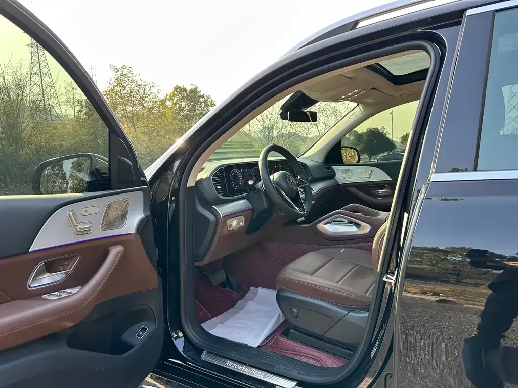 Mercedes-Benz GLE — фото 10