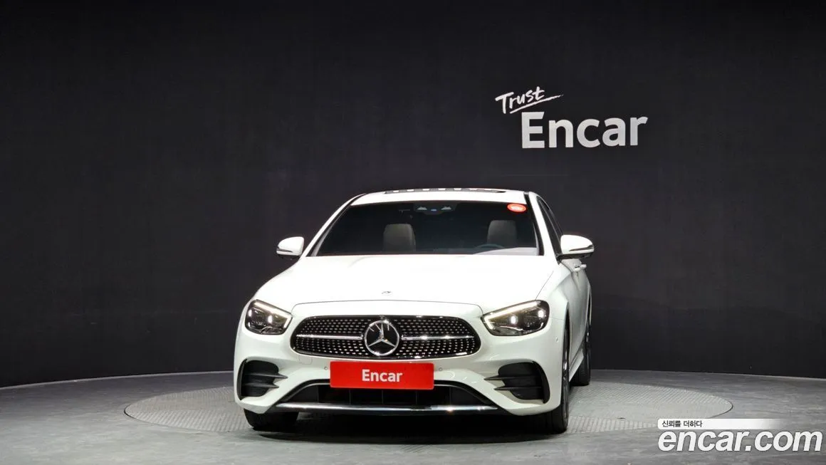 Mercedes-Benz E-Class — фото 5