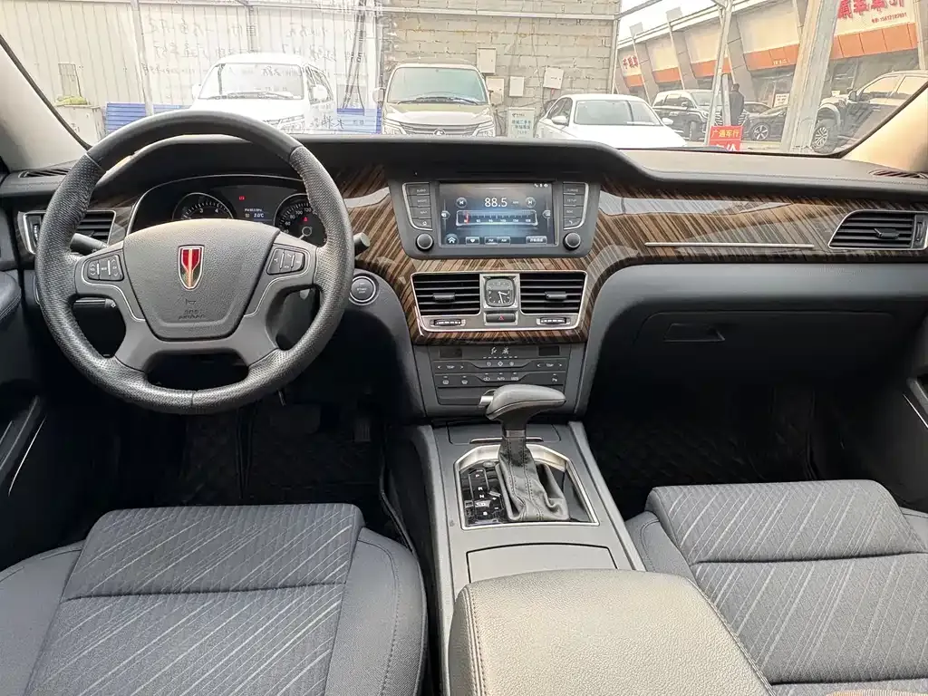 Hongqi H7 — фото 10