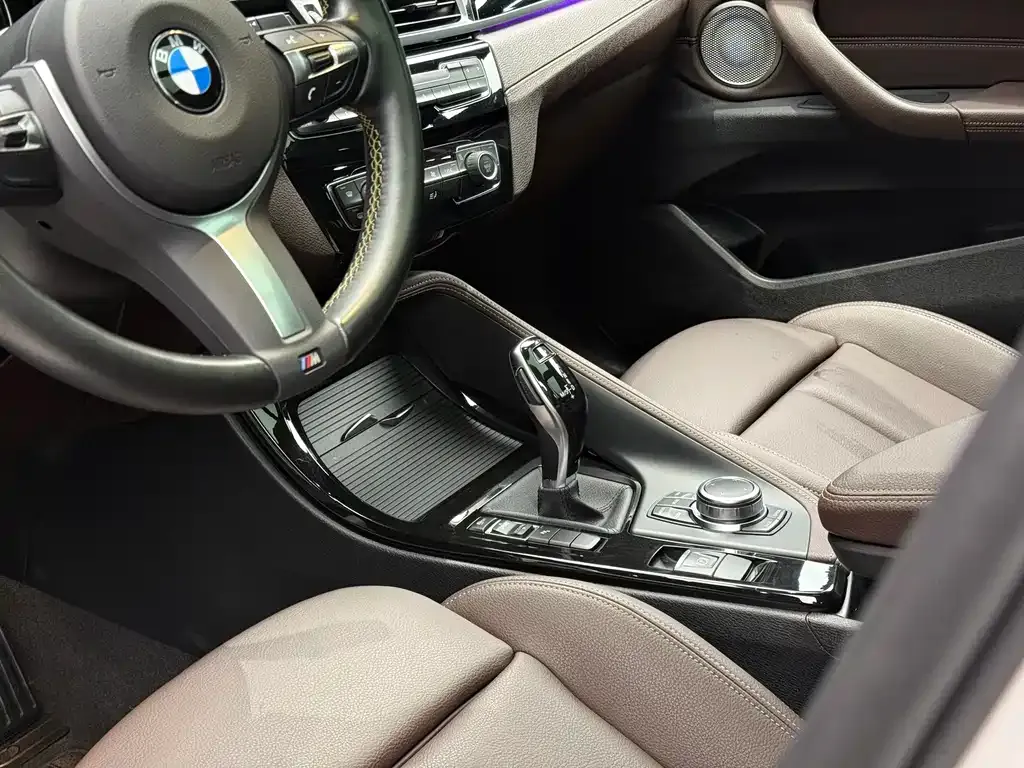 BMW X2 — фото 10