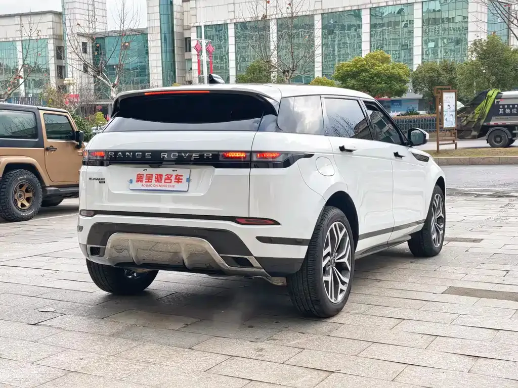 Land Rover Evoque — фото 7