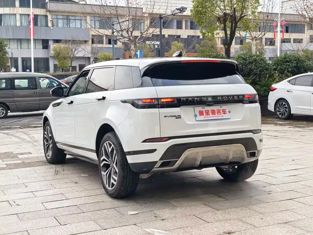 Land Rover Evoque — фото 8