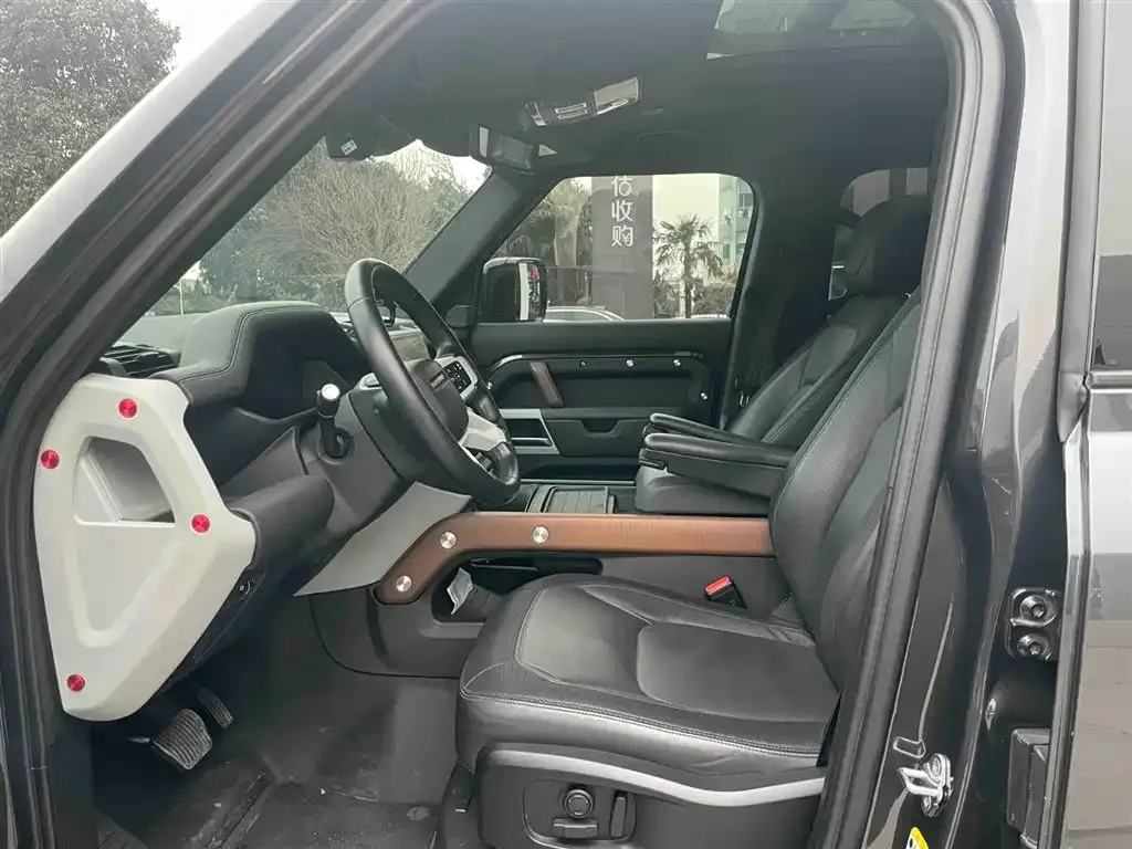 Land Rover Defender — фото 2