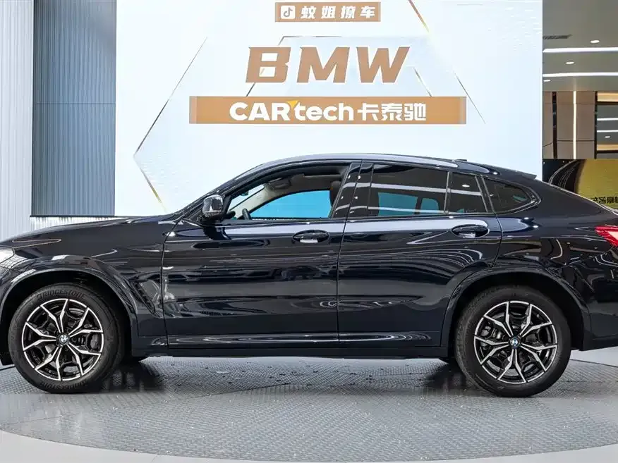 BMW X4 — фото 10