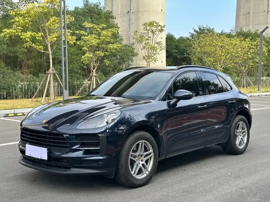 Porsche Macan — фото 1