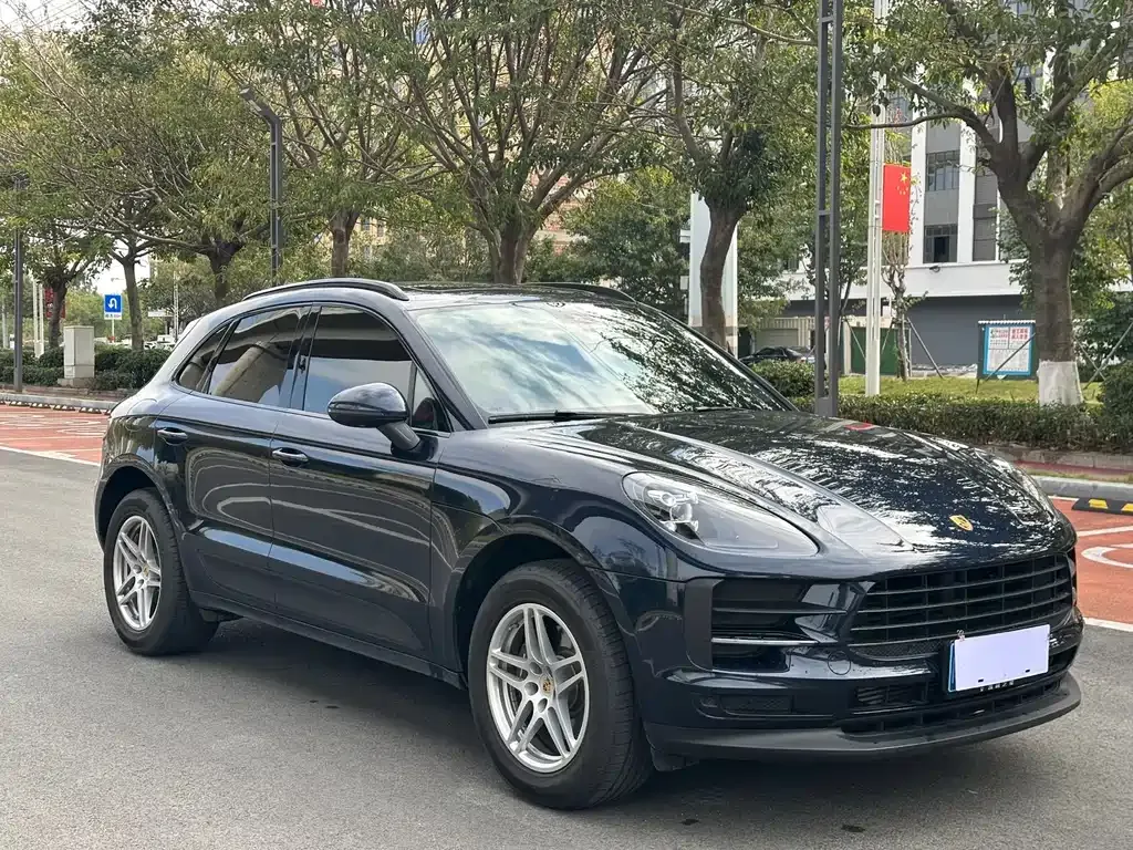 Porsche Macan — фото 10