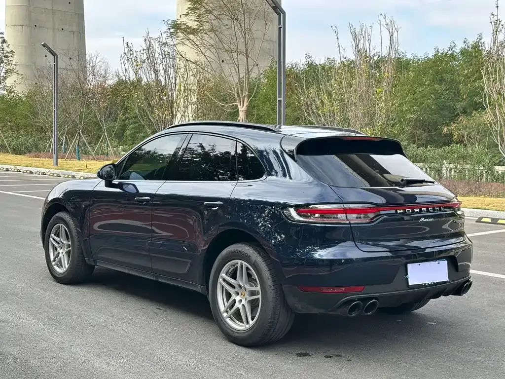 Porsche Macan — фото 6