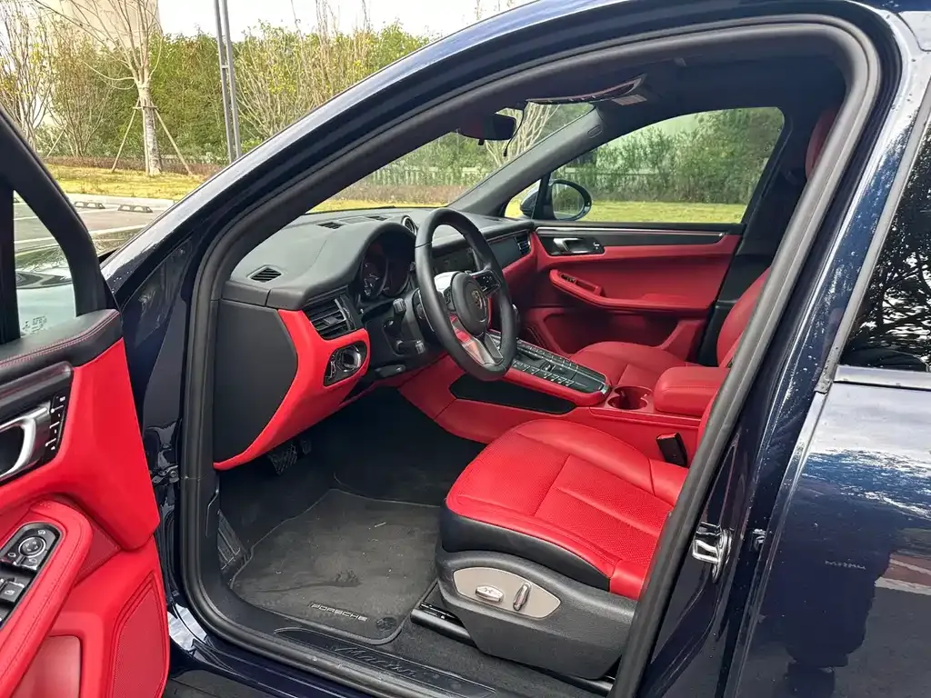 Porsche Macan — фото 4