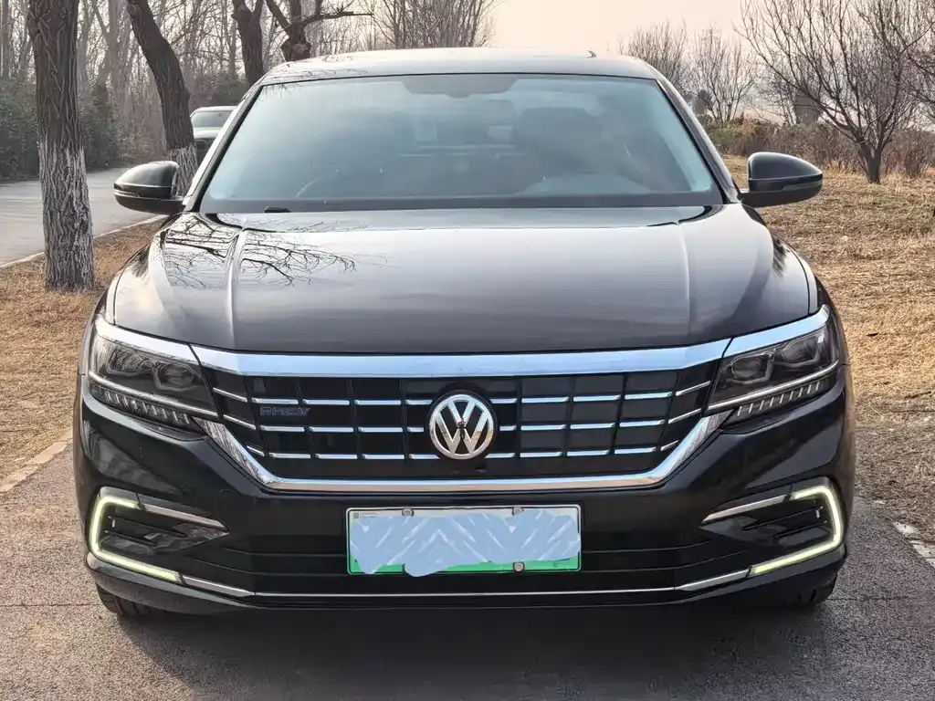 Volkswagen Passat New Energy — фото 4