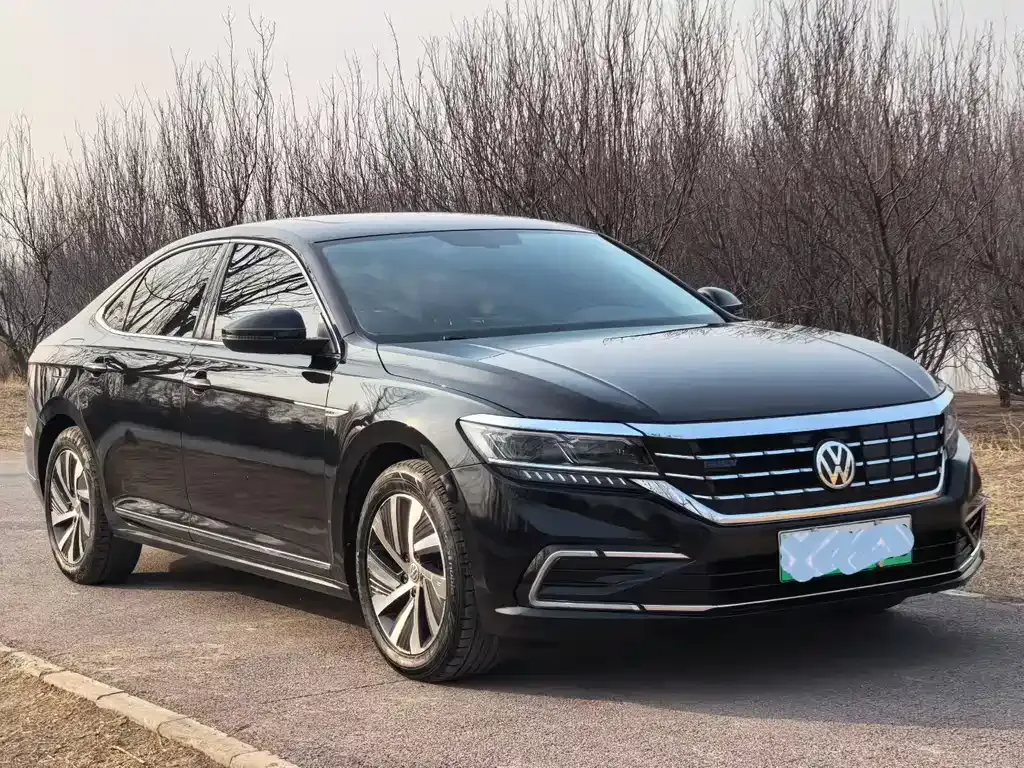 Volkswagen Passat New Energy — фото 6