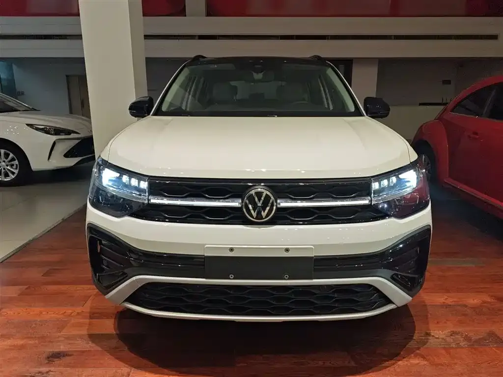 Volkswagen Tharu — фото 8