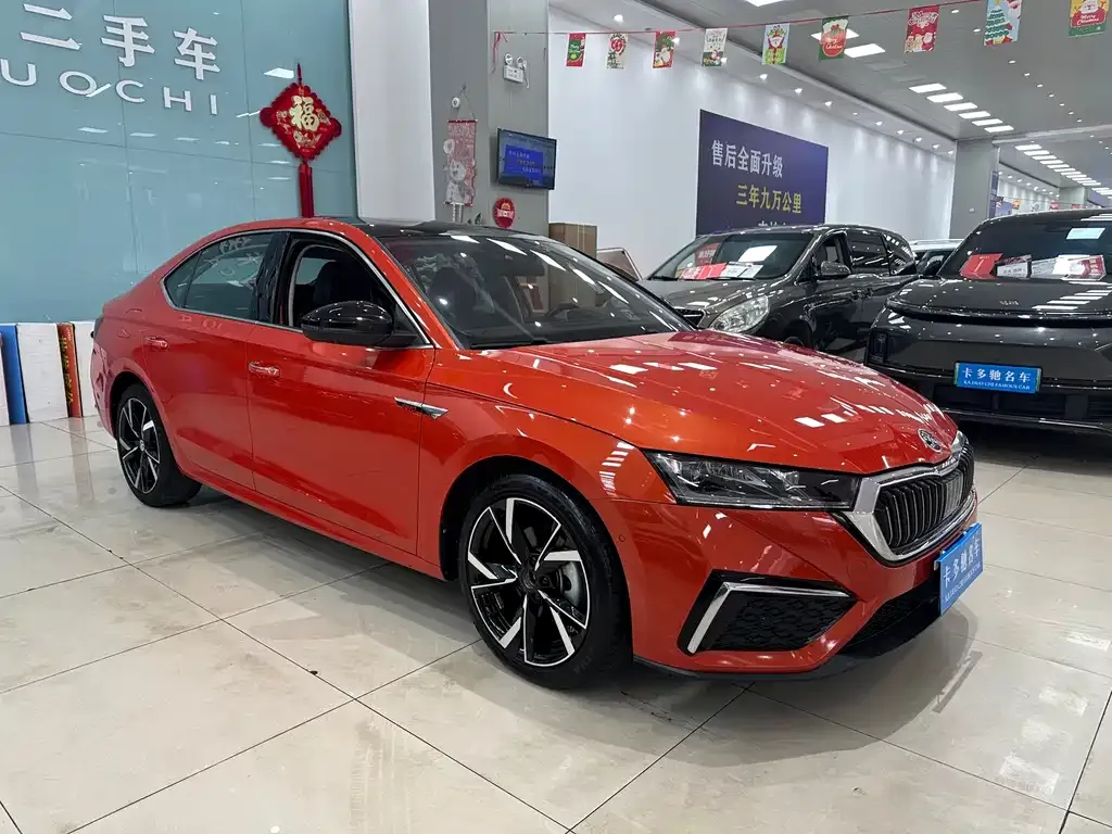 Skoda Octavia — фото 2
