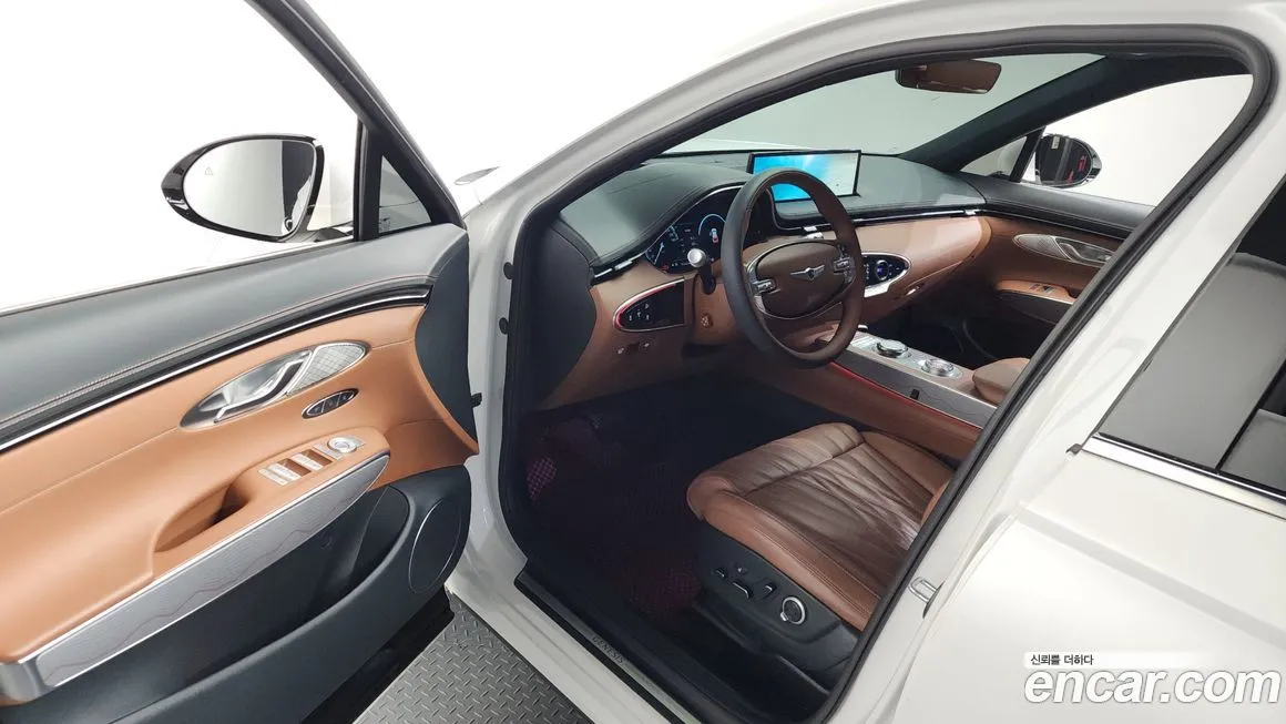 Genesis GV70 — фото 10