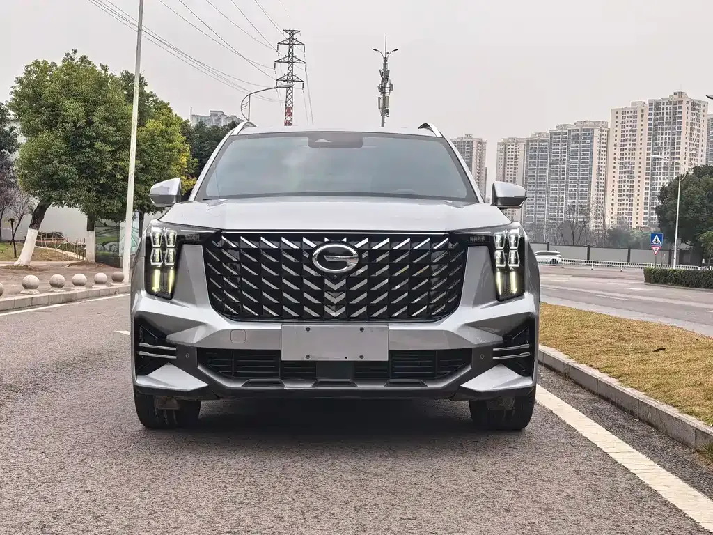 GAC Motor Trumpchi GS8 — фото 1